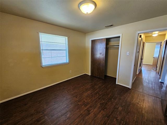 Building Photo - 2210 Lavern St