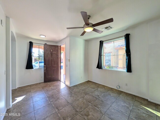 Building Photo - 4726 W Fremont Rd.