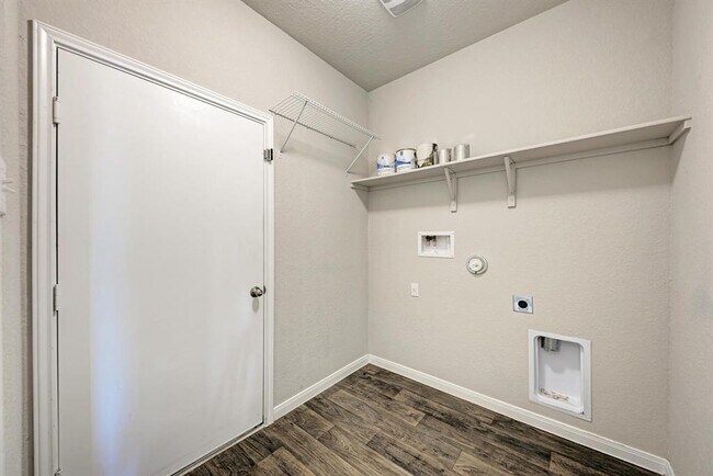 Building Photo - 125 Jubilee Dr