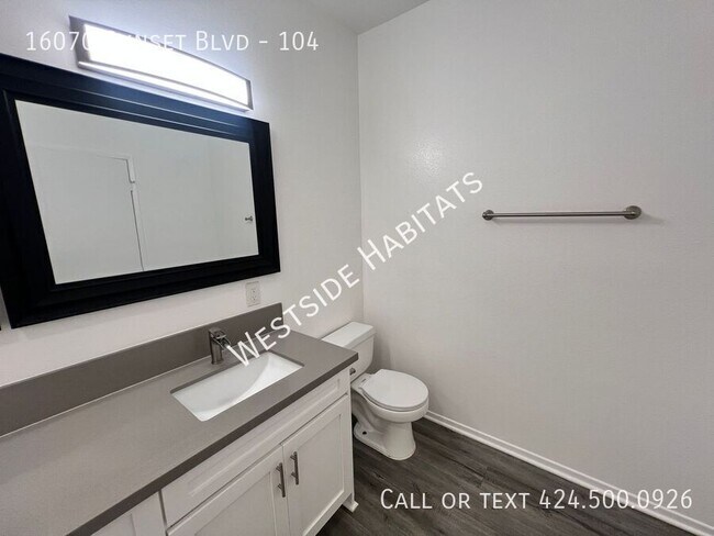 Building Photo - 16070 Sunset Blvd