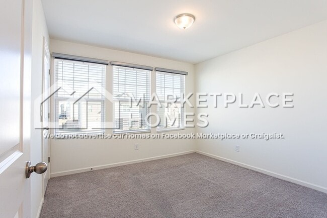 Building Photo - 1086 Feldman Chase