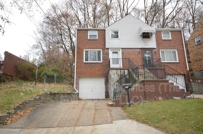 Building Photo - 2025 Fairland St