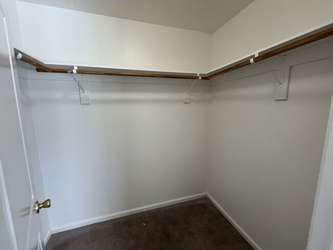 Building Photo - SAC T 1138