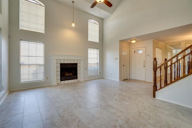 Building Photo - 329 Parkway Blvd