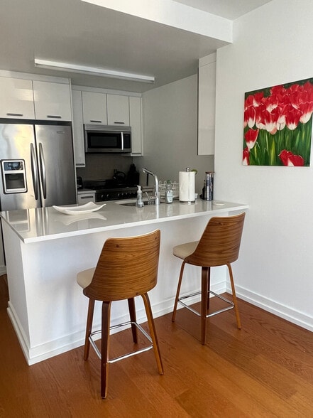 Building Photo - 676 Amsterdam Ave