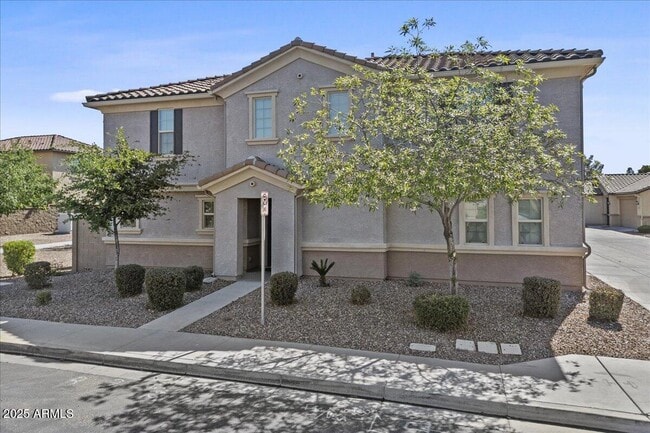 Building Photo - 1317 N Balboa