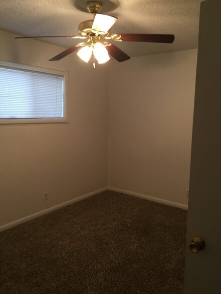 Bedroom #2 - 1810 Hyview Dr