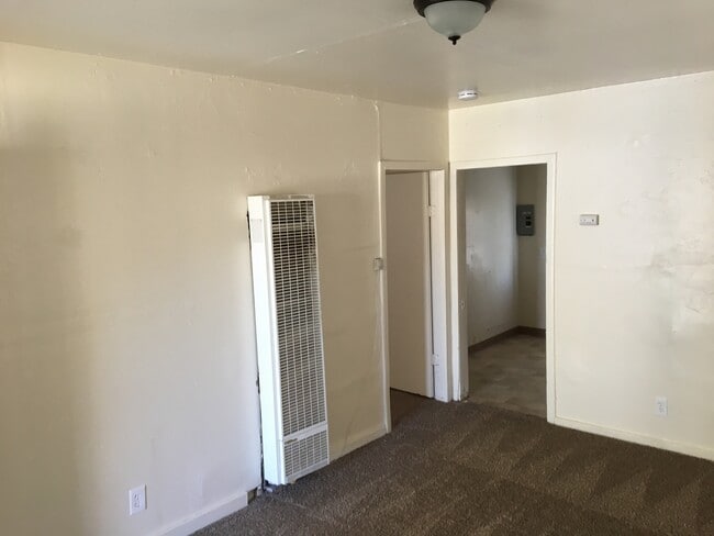 Building Photo - duplex