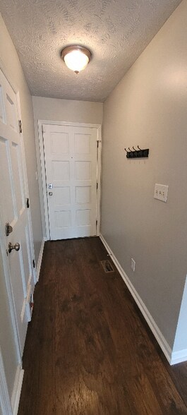 Building Photo - 3987 Loufield Dr