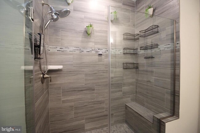 Building Photo - 43355 Radford Divide Ter