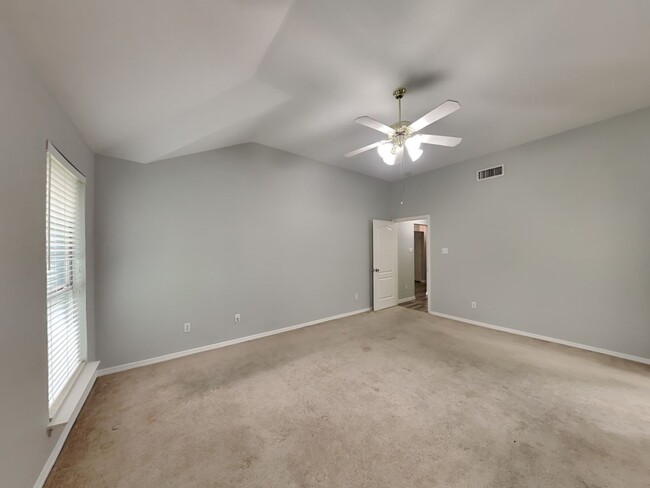 Building Photo - MOVE IN READY NOW IN KELLER ISD!