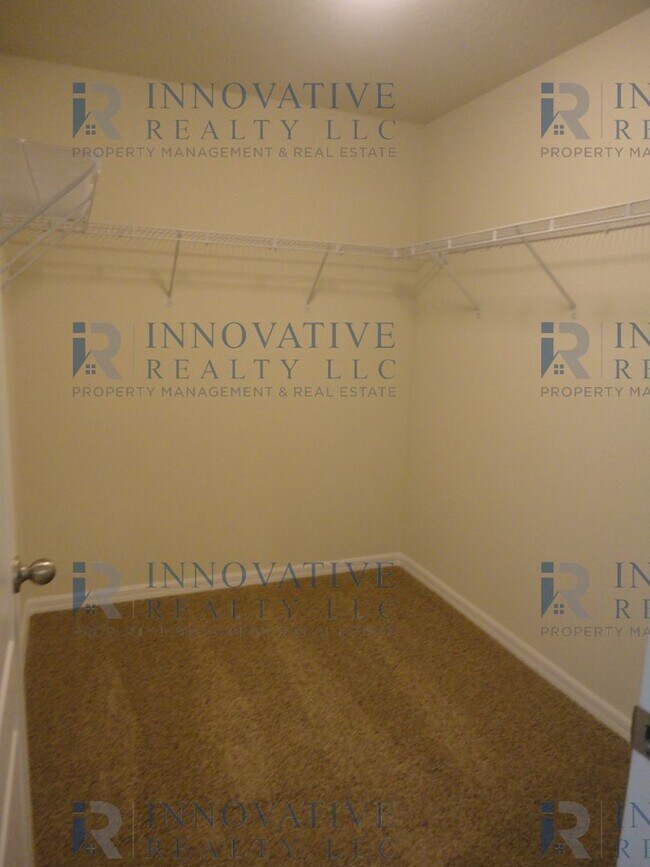 Building Photo - 3BR/2.5BA Town Home in Aloma Trails Commun...