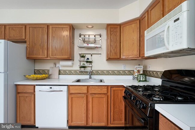 Building Photo - 610 Bollen Ct