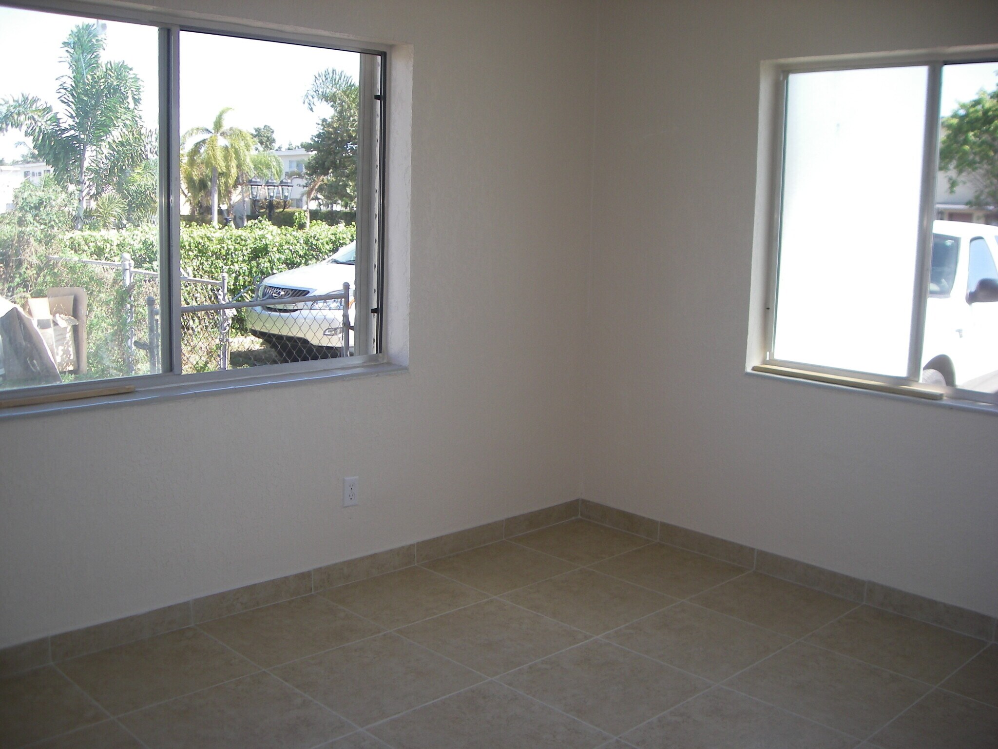 Building Photo - 3810 NW 65th Ave