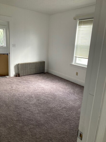 Building Photo - 262 Boston Tpke