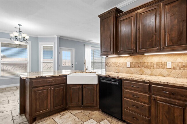 Building Photo - 2702 Waterford Ct