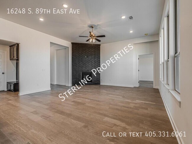Building Photo - 16248 S 89th E Ave