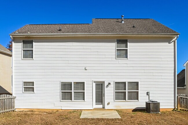 Building Photo - 3011 Saphire Ln