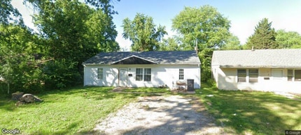 Building Photo - 8 Louise Ln