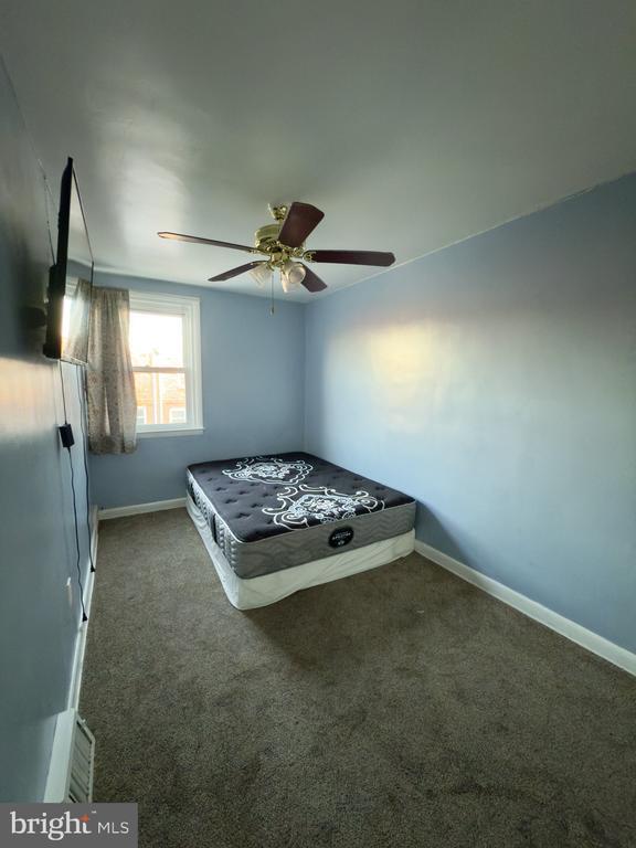 Building Photo - 8729 Ditman St