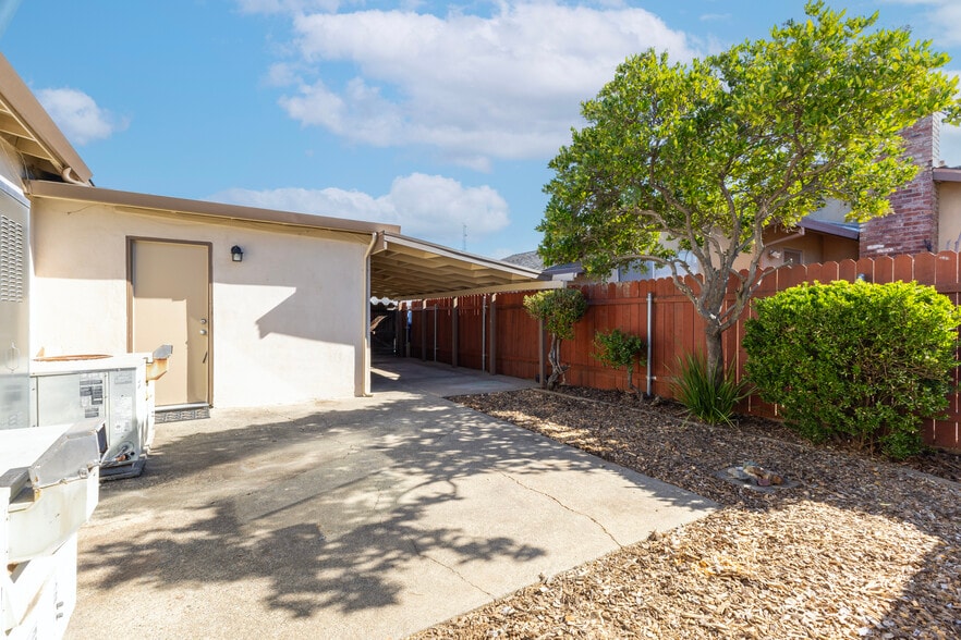 Building Photo - 6900 McQuillan Cir
