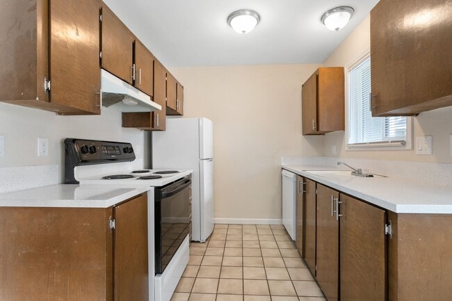 Interior Photo - Queens Commons