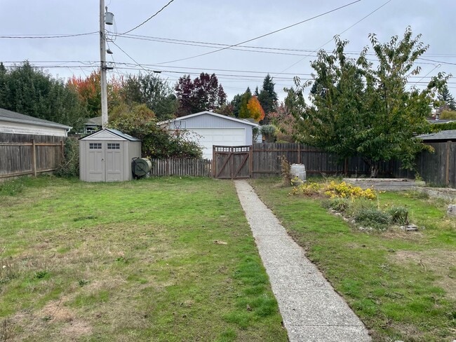 Building Photo - 3833 49th Ave SW