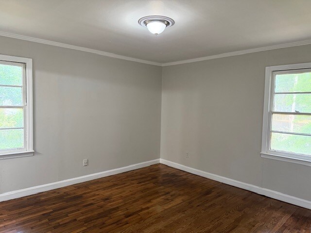 Building Photo - 121 E Belvedere Rd