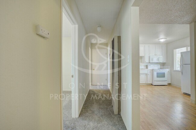 Building Photo - 291 J St