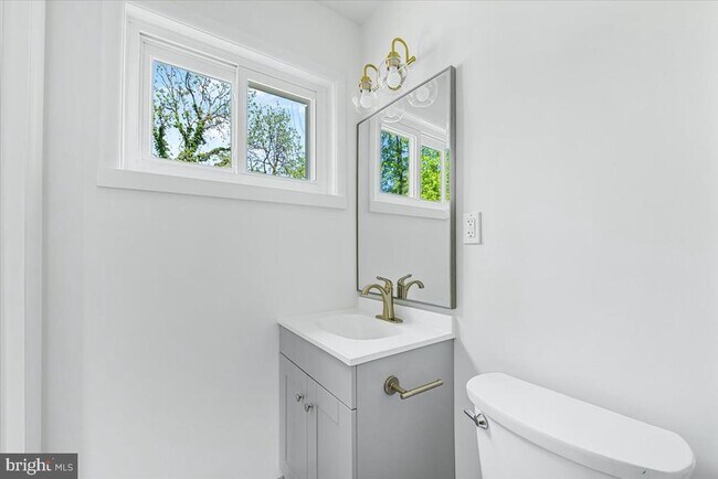 Building Photo - 9619 Singleton Dr