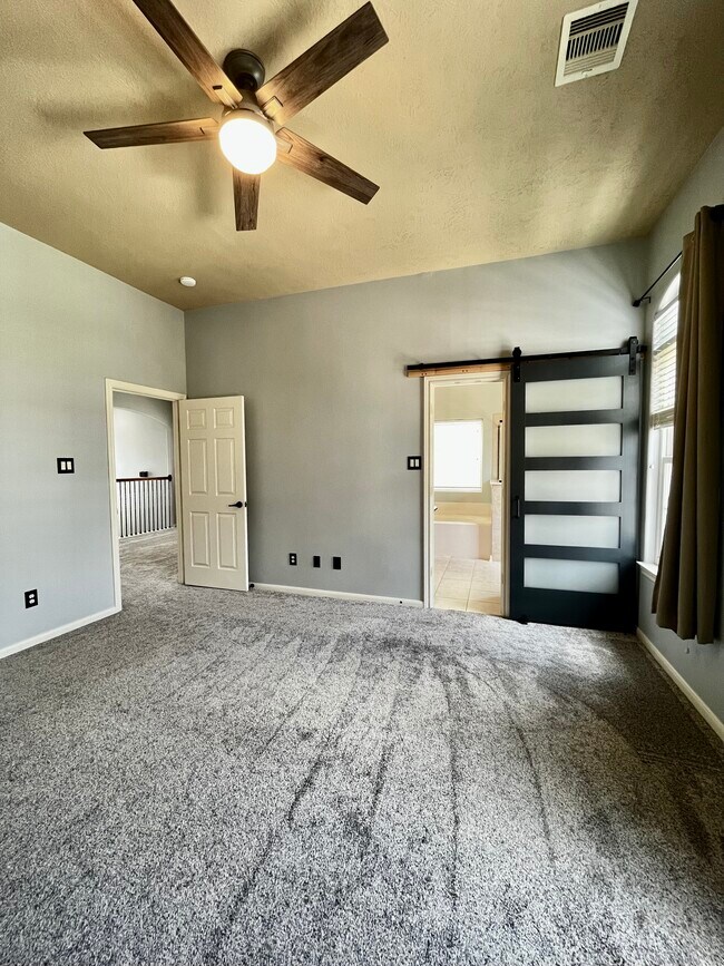 Building Photo - 1773 Aden Dr