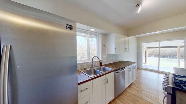 Building Photo - 2698 S Jasmine St