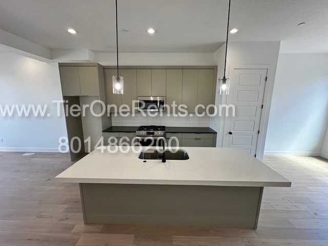 Building Photo - This property offers a NO DEPOSIT option a...