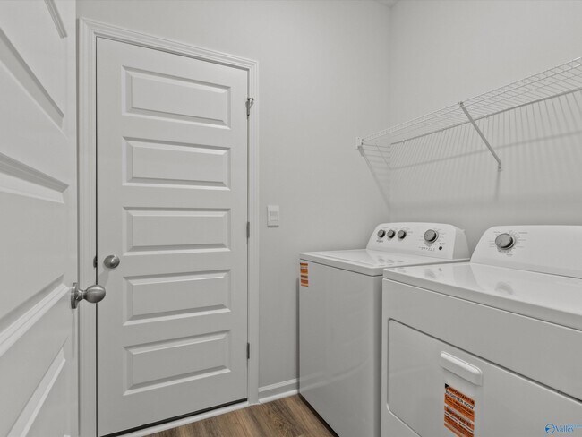 Building Photo - 1251 Eidson St