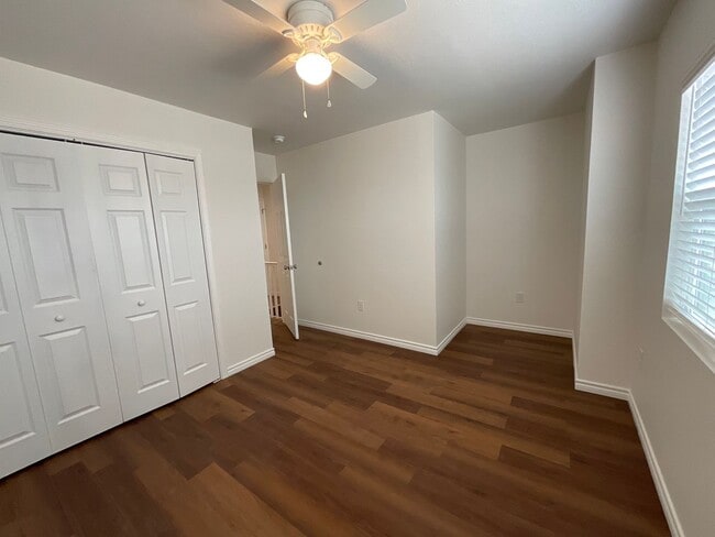 Building Photo - **Move in Special**Available Now!! Beautif...
