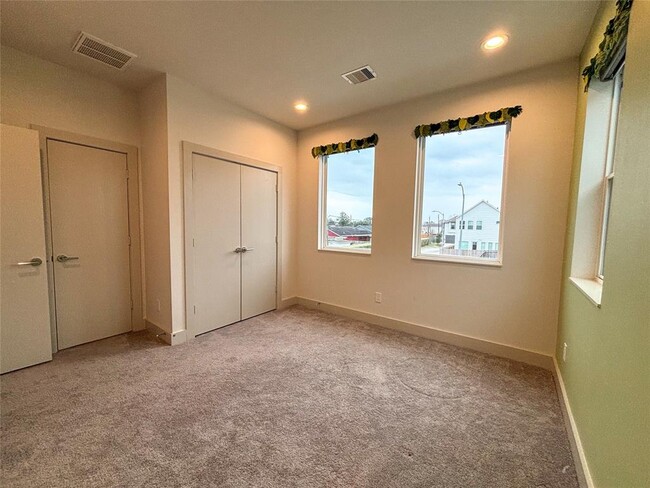 Building Photo - 4402 Bora Bora Ln