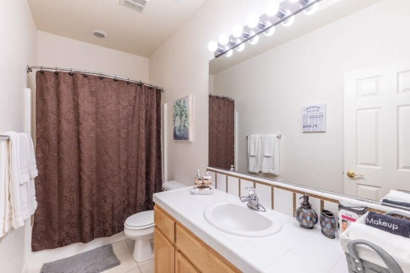 Building Photo - 3823 Louis Krohn Dr