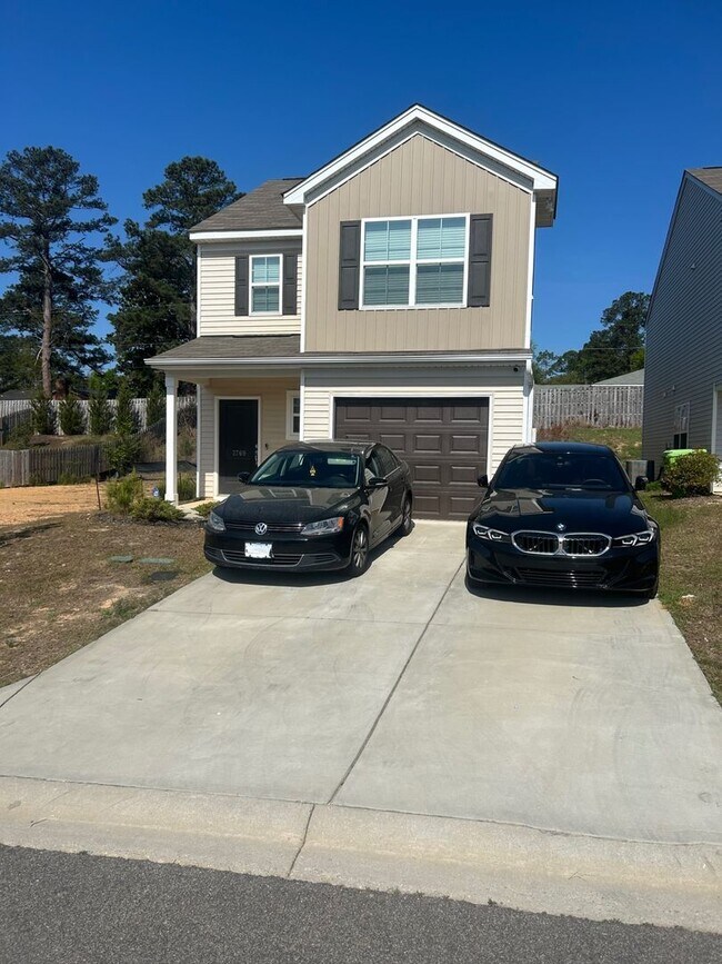 Building Photo - 2769 Prince Charles Ct