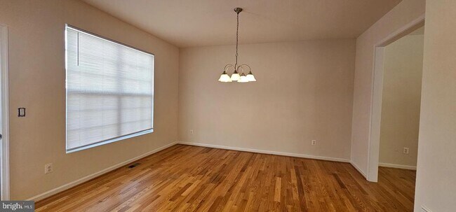 Building Photo - 114 Brockham Ct