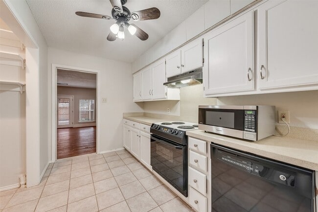 Building Photo - 1817 Crooked Ln