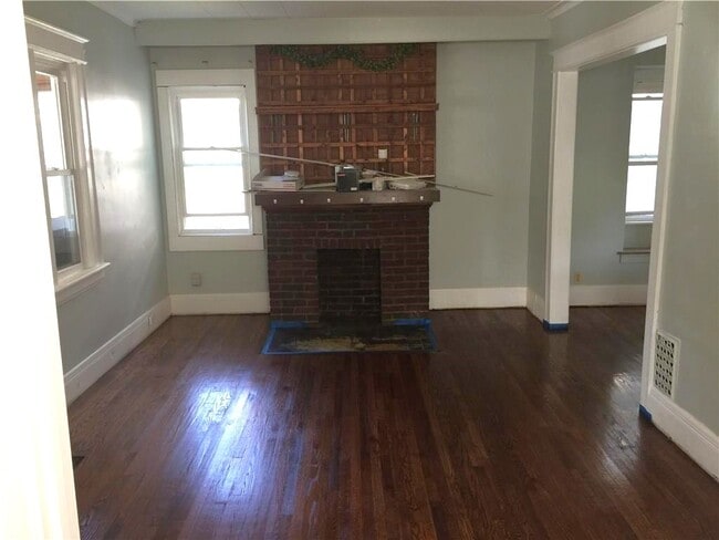 Building Photo - 93 Scottsville Rd