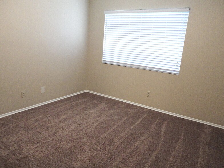 Building Photo - 1474 Lodgepole Dr