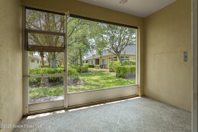 Building Photo - 2530 Camberly Cir