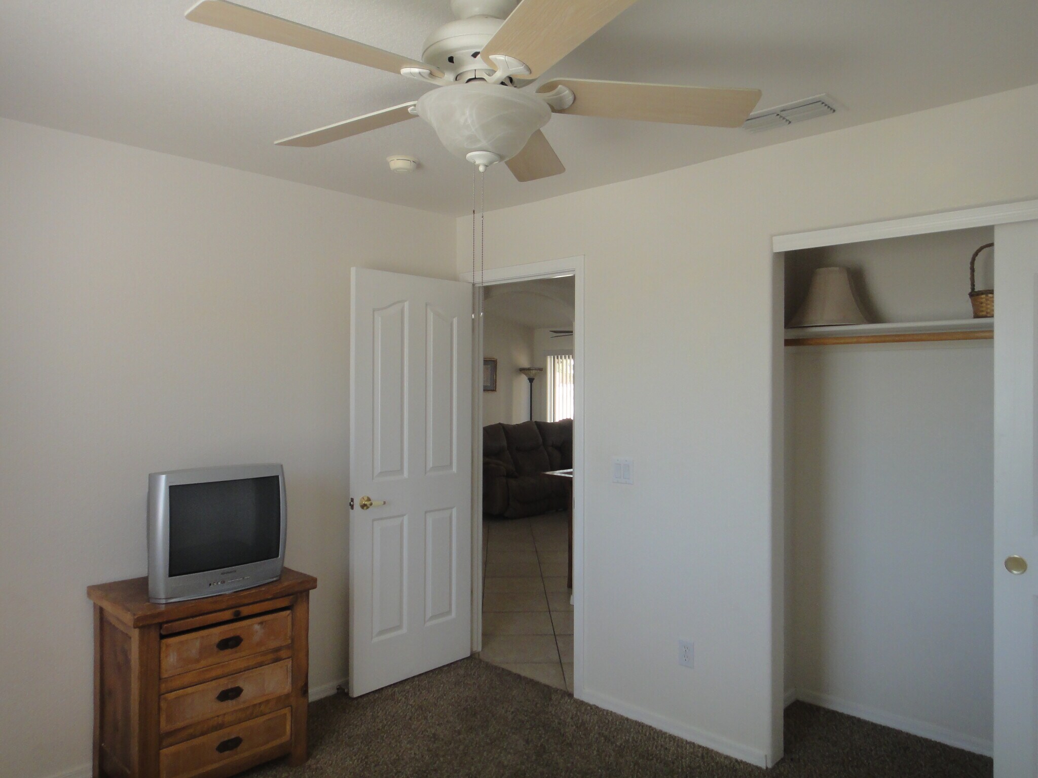 Building Photo - 3894 Bluegrass Ct