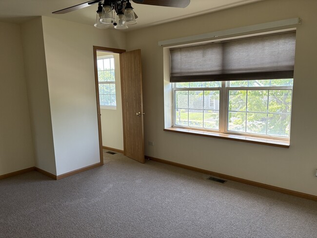 Building Photo - 7207 Bradley Dr