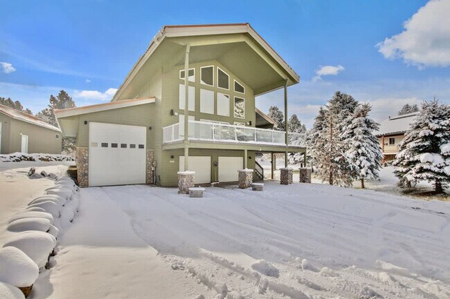 Building Photo - 130 Par Dr