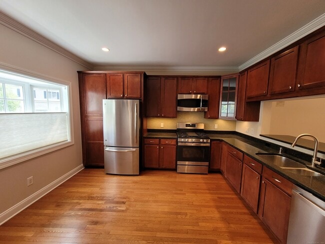 Building Photo - 48 E Hayestown Rd