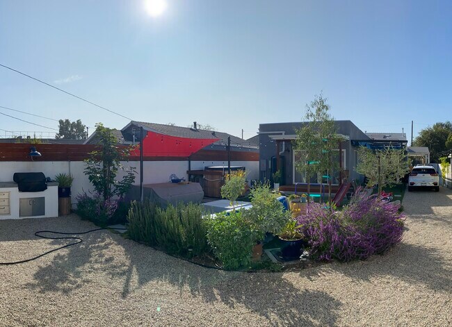 Primary Photo - 310 Newland St