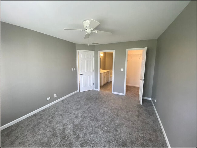 Building Photo - 2111 Camden Ln