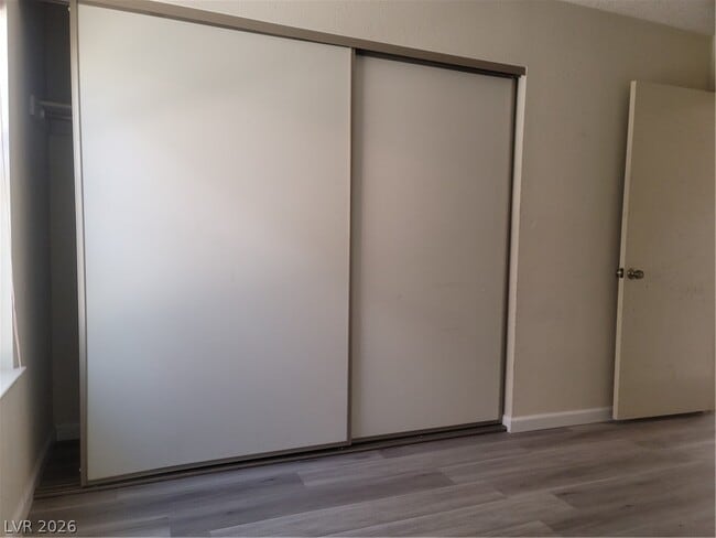 Building Photo - 5712 Swimmer Dr